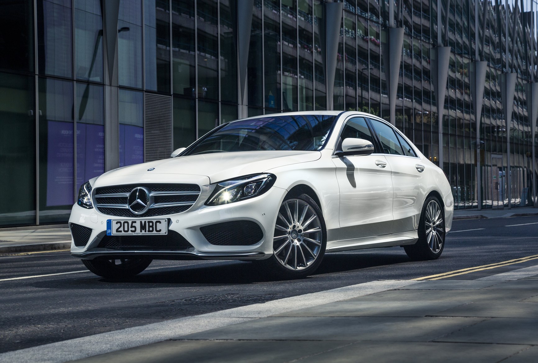 Mercedes Launches a Great Video for its C-Class