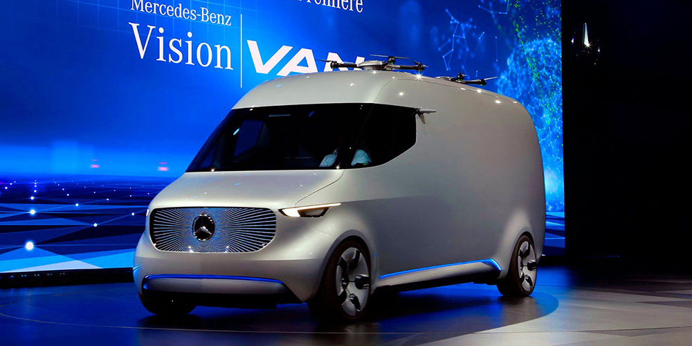 مرسيدس تخطط للتعاون مع تيسلا في تطوير سيارة كهربائية