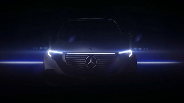 شاهد: مرسيدس تطلق فيديو تشويقي لسيارة EQCالكهربائية الجديدة