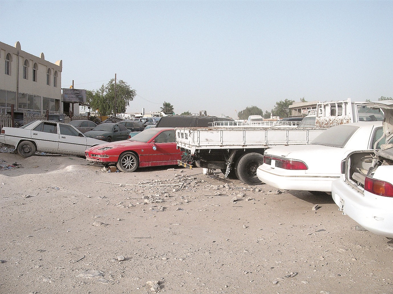 Qatar: Drive to Seize Abandoned & Violating Vehicles
