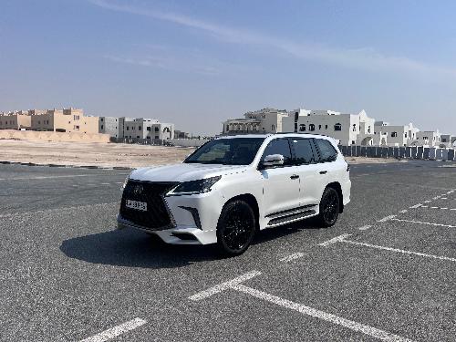 Lexus LX 570 S Black Edition