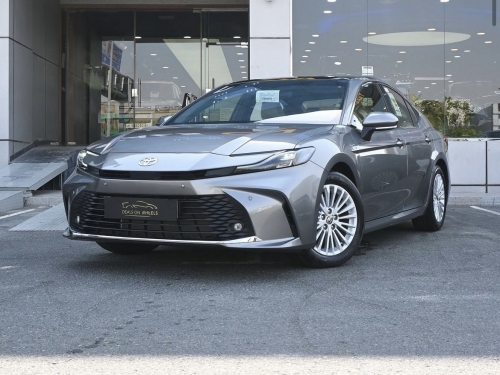 Toyota Camry LE 2025