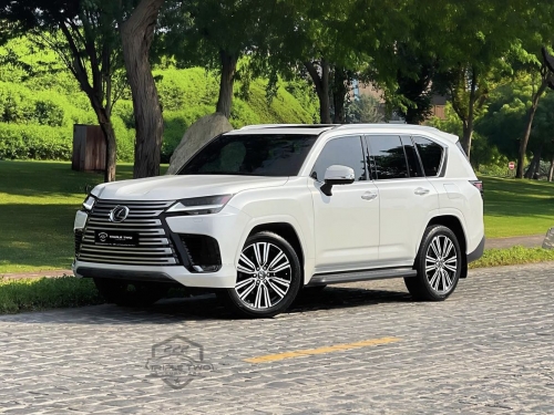 Lexus LX 600... 2023