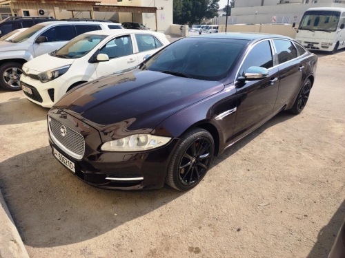 Jaguar XJ  2011